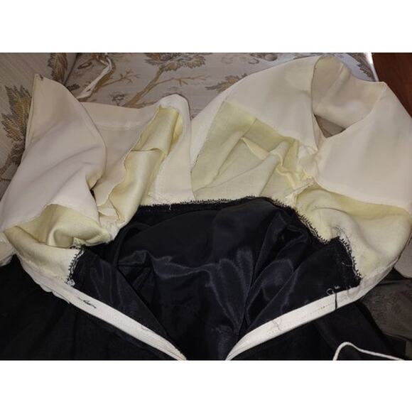 Vintage Cream Black Party Dress NWT Bow Tiered Skirt Size 5 Rayon Silk Flaws - Picture 7 of 9